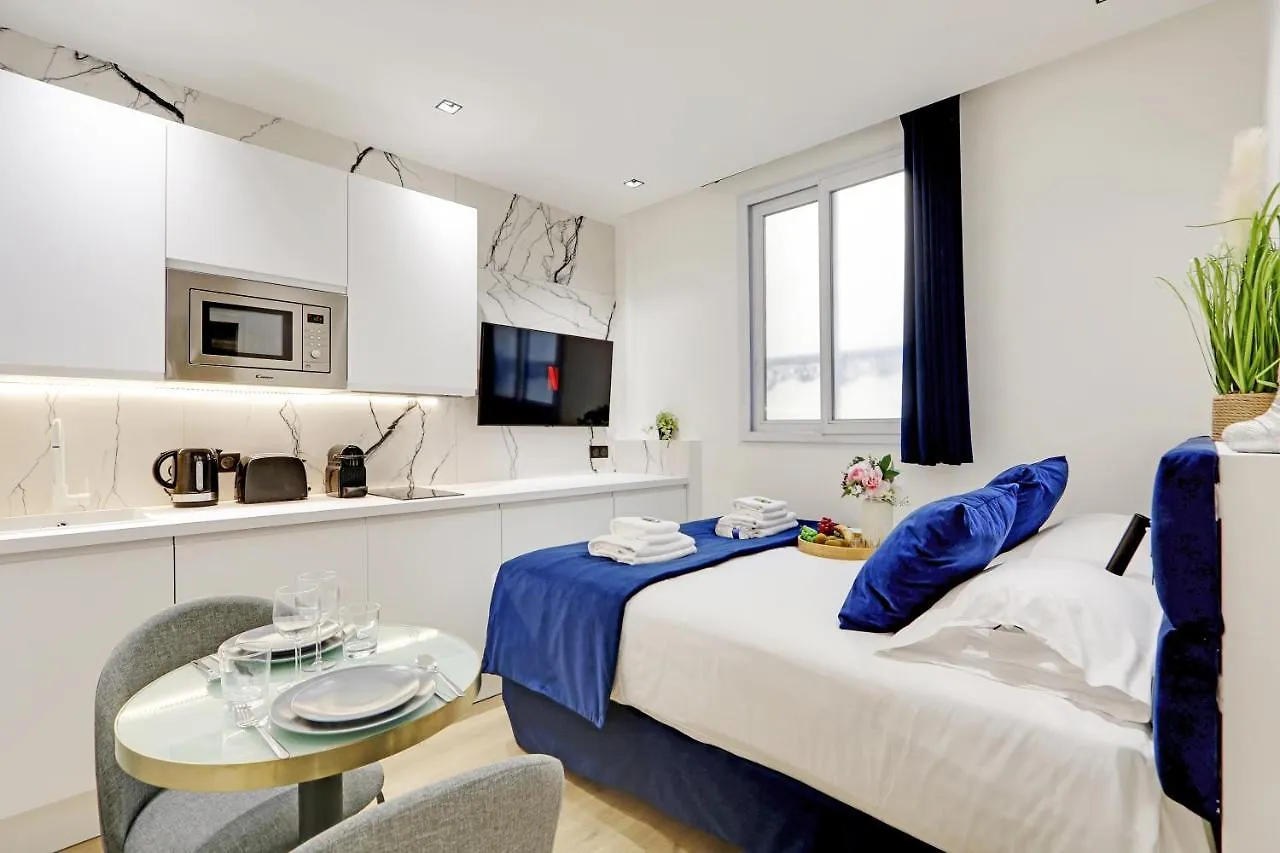 Cmg - Montorgeuil / Centre De Paris Apartment 0*,  France